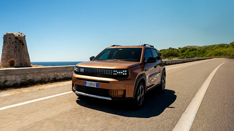 YENİ GRANDE PANDA, 1.399.900 TL BAŞLANGIÇ FİYATI VE KREDİ FIRSATIYLA!